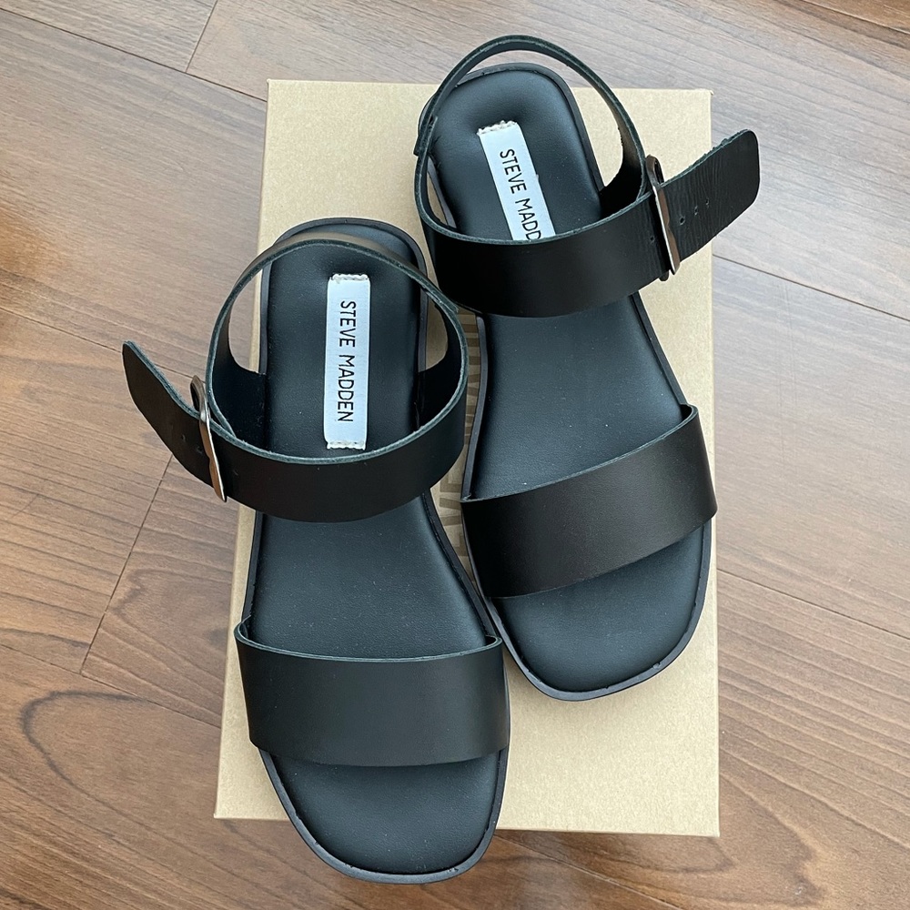 Steve Madden Black Leather Sandals size 6
